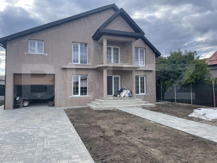 Casă individuală cu 7 camere cu Canalizare în Tecuci