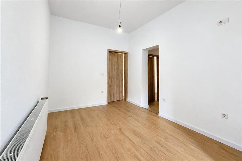 Apartament cu 3 camere decomandat în Terezian