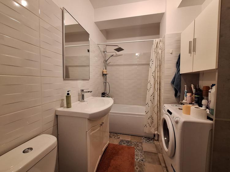 Apartament cu 2 camere, 40 mp, balcon, zona Terra - 5