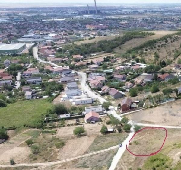 Teren de 675 mp, în Oncea