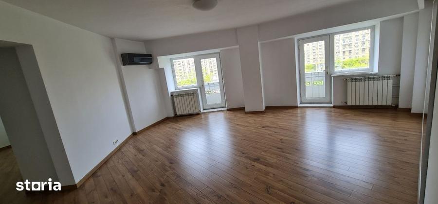 Spațiu comercial, de 100 mp, în Decebal