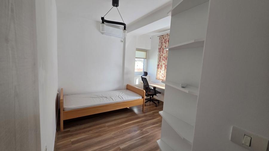 Apartament cu 3 camere decomandat, mobilat în Braytim