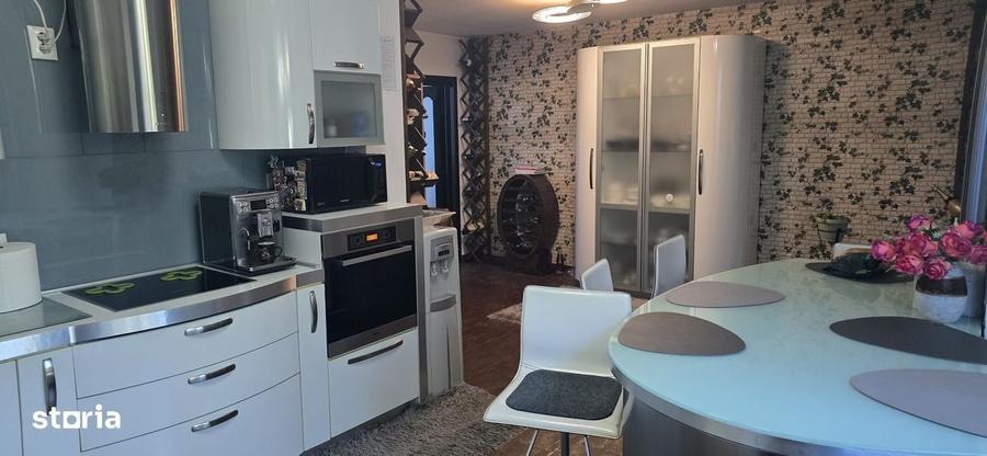 Vila Eforie Nord S+P+1+M Ultracentrala 660mp desfasurati - 3