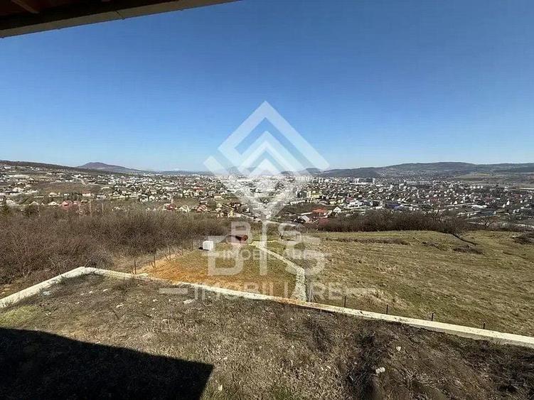 Casă individuală cu 5 camere cu Canalizare în Calea Moldovei