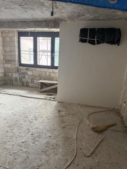 Apartament cu 4 camere în Central