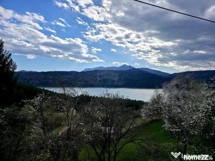 Teren de 711 mp, în Hangu