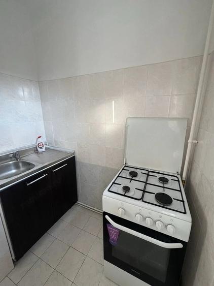 Apartament cu 2 camere semidecomandat în Drumul Carului