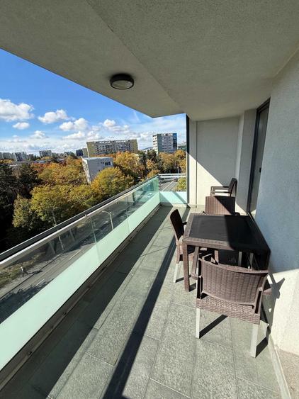 Apartament cu 3 camere semidecomandat în Exterior Vest