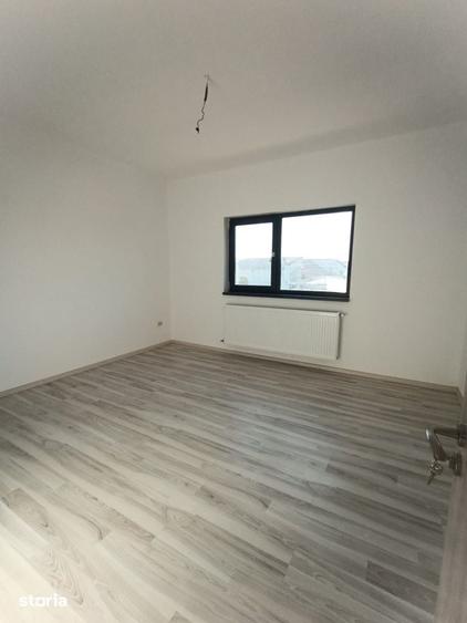 Apartament cu 2 camere în Craiovei