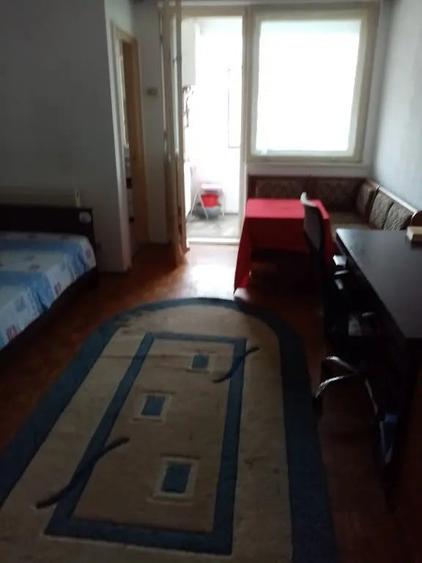 Garsonieră semidecomandată în Central