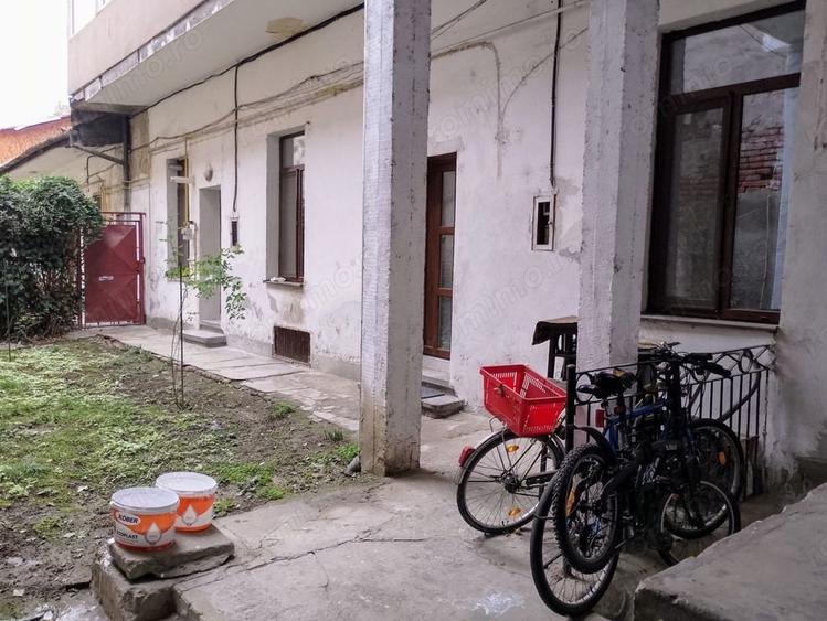 Casă cu 2 camere cu Teren 50 Mp în Traian