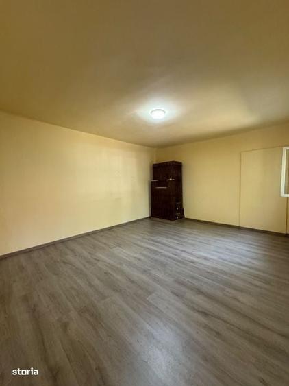 Casă cu 3 camere în Brâncoveanu
