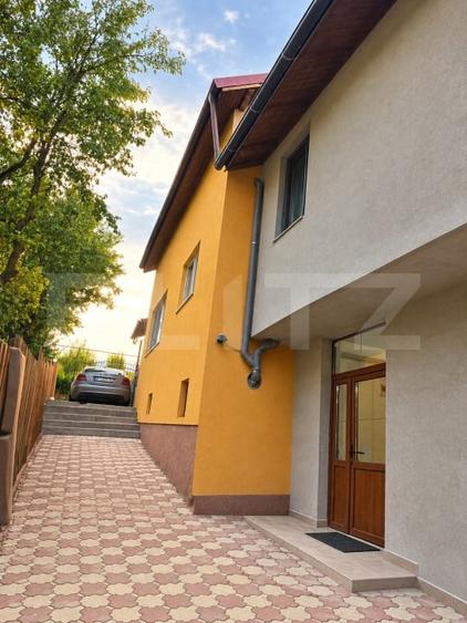 Casă individuală cu 5 camere cu Canalizare în Nord