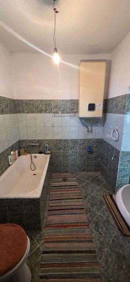 Casă cu 4 camere în Gurba