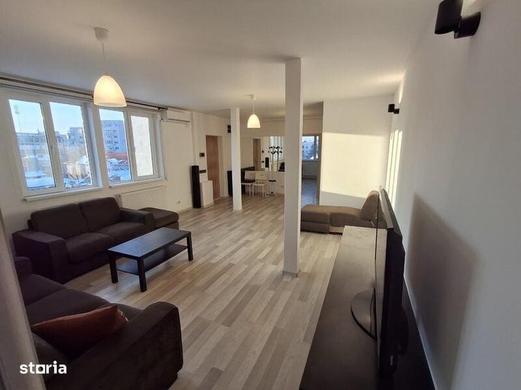Apartament cu 3 camere semidecomandat în Nord