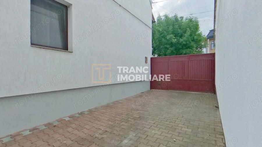 Casă cu 2 camere cu Teren 400 Mp în Pârneava