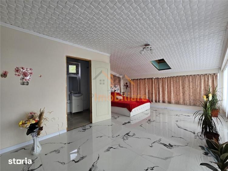 Spațiu comercial, de 240 mp, în Central