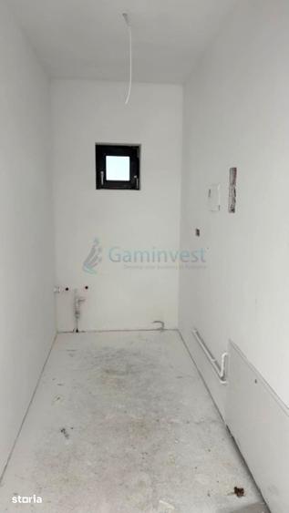 Casă cu 4 camere cu Teren 553 Mp în Sântandrei