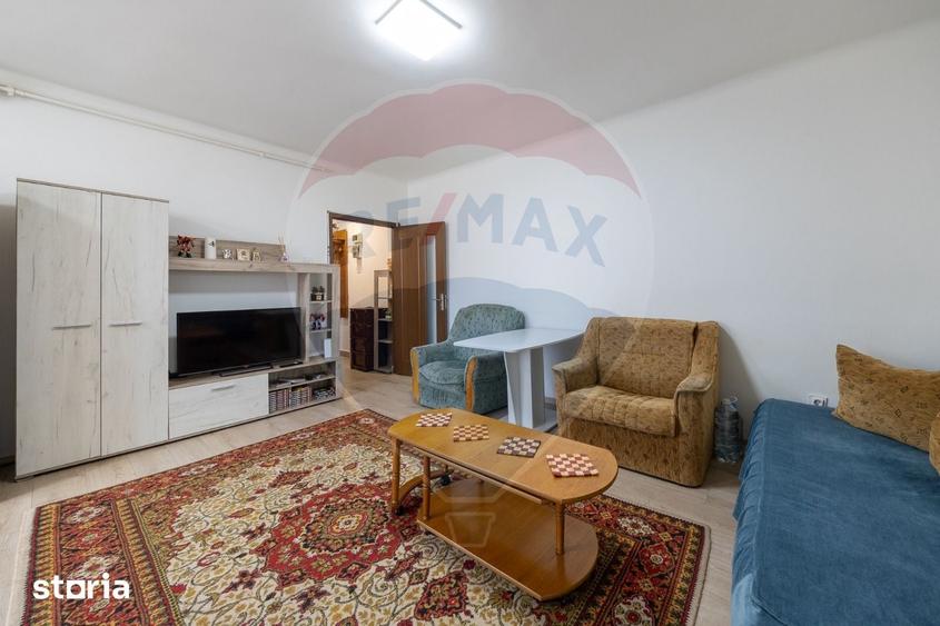Apartament cu 3 camere în Astra