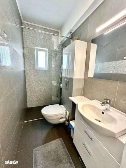 Apartament cu 2 camere decomandat în Calea Victoriei