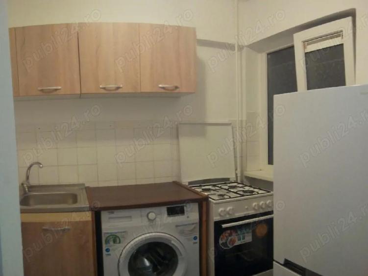 Apartament cu 2 camere decomandat în Romanilor