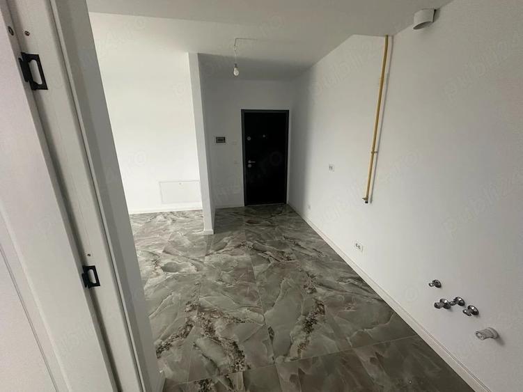 Apartament cu 2 camere semidecomandat în Tișăuți