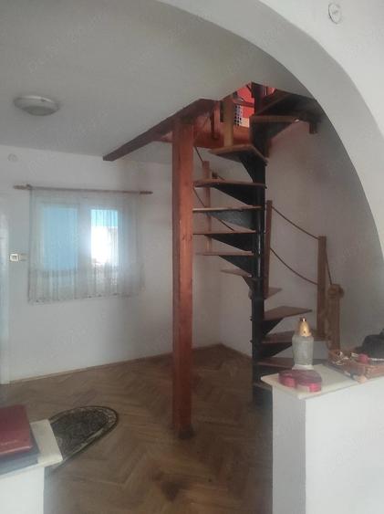 Casă cu 3 camere cu Teren 600 Mp în Central