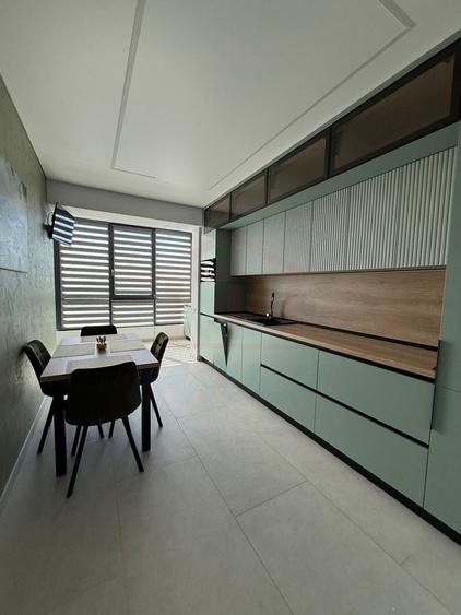 Apartament cu 2 camere decomandat, mobilat în