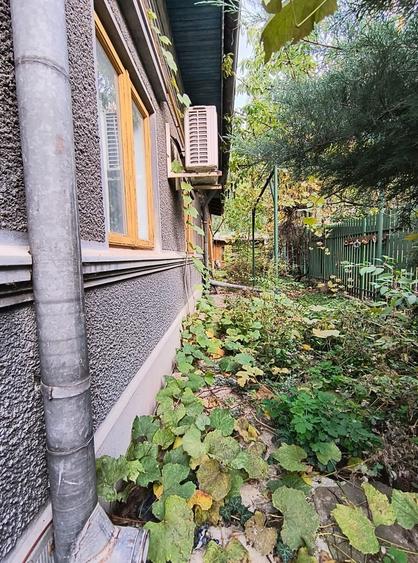 Casă individuală cu 2 camere cu Teren 246.36000061035 Mp în 1 Mai
