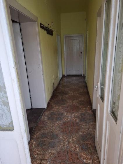 Casă cu 2 camere în Petros