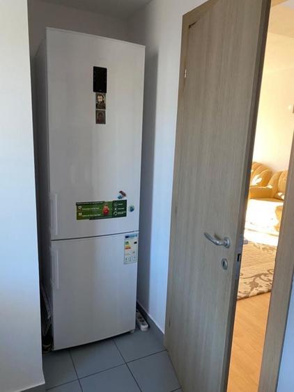 Apartament cu 2 camere, mobilat în Central