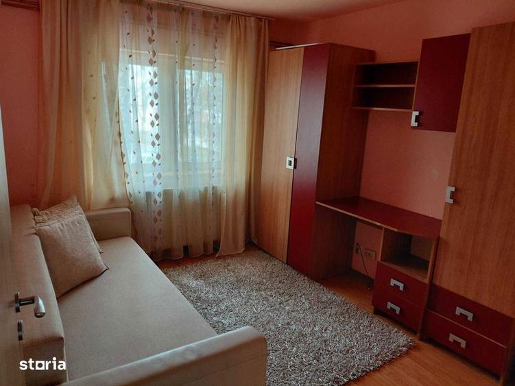 Apartament cu 4 camere decomandat, mobilat în Bucovina