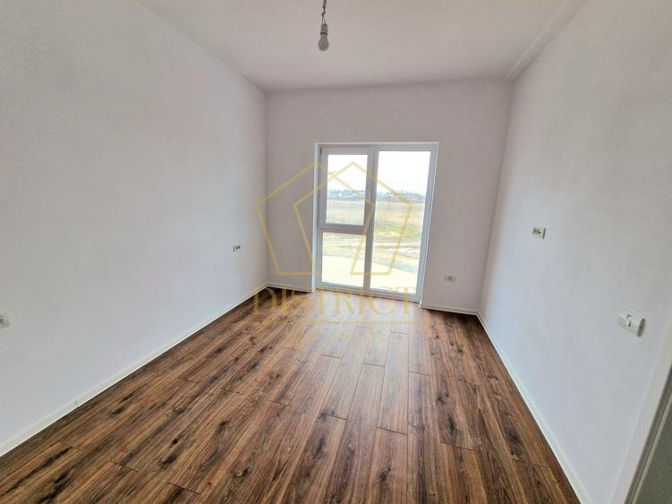 Apartament cu 2 camere semidecomandat în Moșnița Nouă