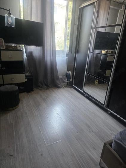 Apartament cu 2 camere semidecomandat în Pieptănari