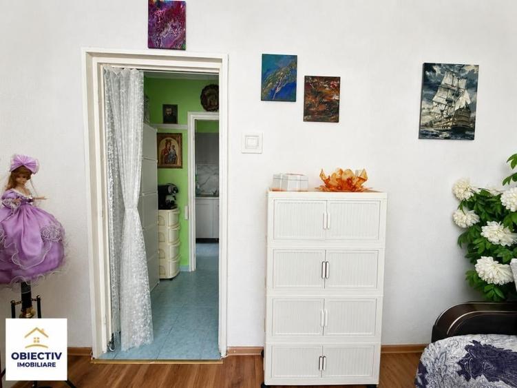 Apartament cu 3 camere semidecomandat în Central