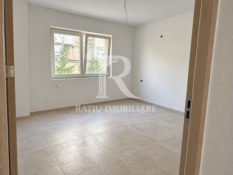 Spațiu comercial, de 391 mp, în Rogerius