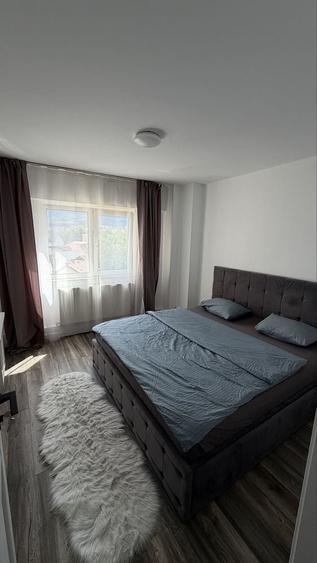 Apartament cu 4 camere în Drumul Carului