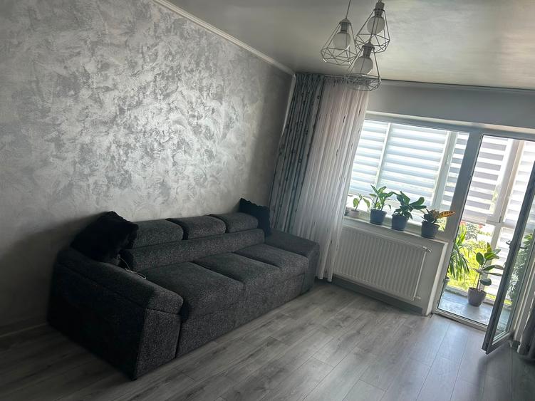 Apartament cu 3 camere de vânzare , zona Doraly - 3