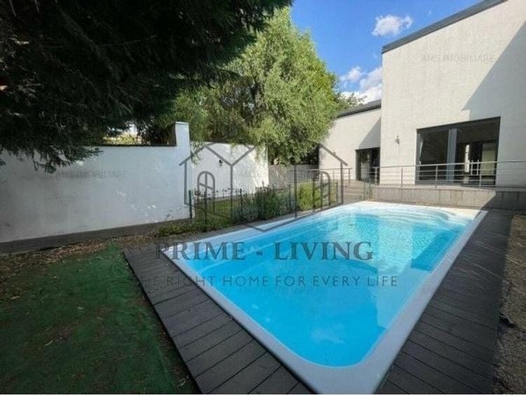 Duplex cu 6 camere cu Piscina în Nord