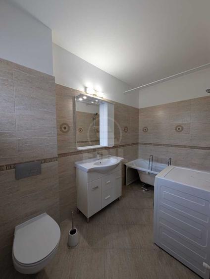 Apartament cu 3 camere semidecomandat în Mănăștur