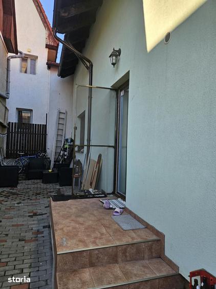 Casă cu 5 camere cu Teren 250 Mp în Gheorgheni