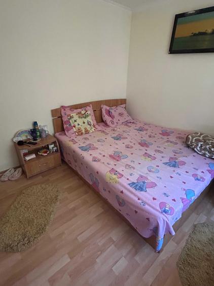 Apartament cu 3 camere semidecomandat în Șuța Seacă