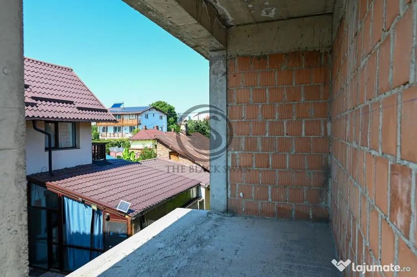 Casă cu 5 camere cu Teren 384 Mp în Central