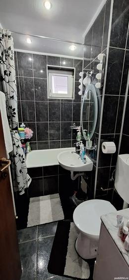 Apartament cu 2 camere decomandat în Zărnești
