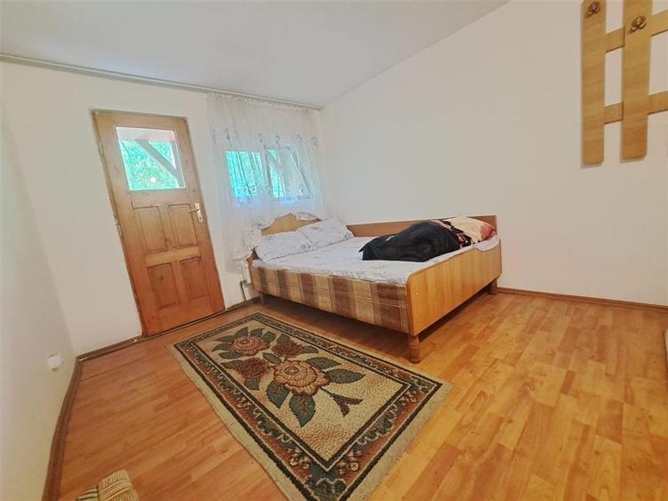 Casă individuală cu 6 camere cu Teren 2455 Mp în Pădurea Neagră