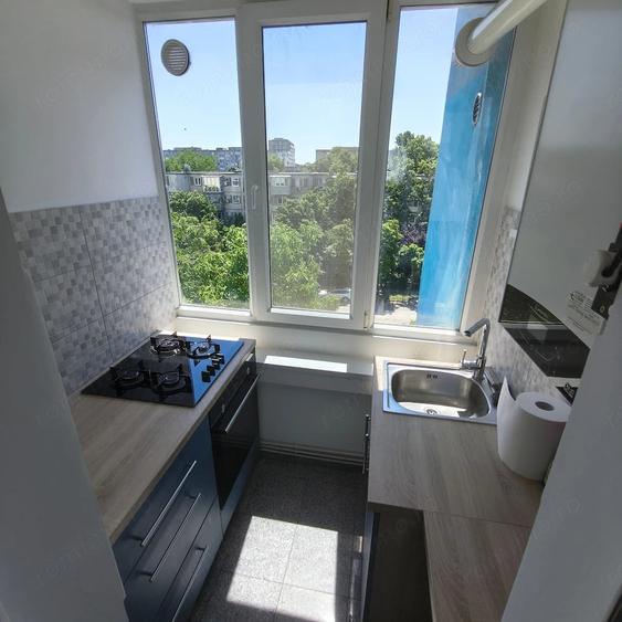 Apartament cu 3 camere semidecomandat în Iosefin