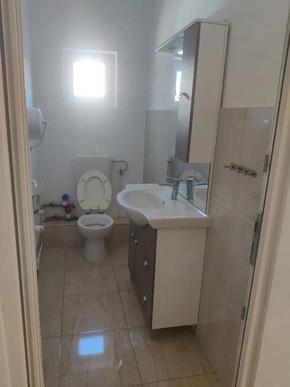 Spa?iu comercial birouri de inchiriat 250 mp utili Str. Meziadului 2B, Oradea - 1
