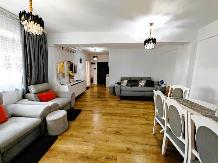 Apartament cu 3 camere decomandat, mobilat în Nord