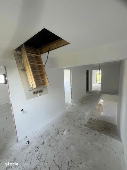 Casă cu 4 camere cu Teren 350 Mp în Jucu