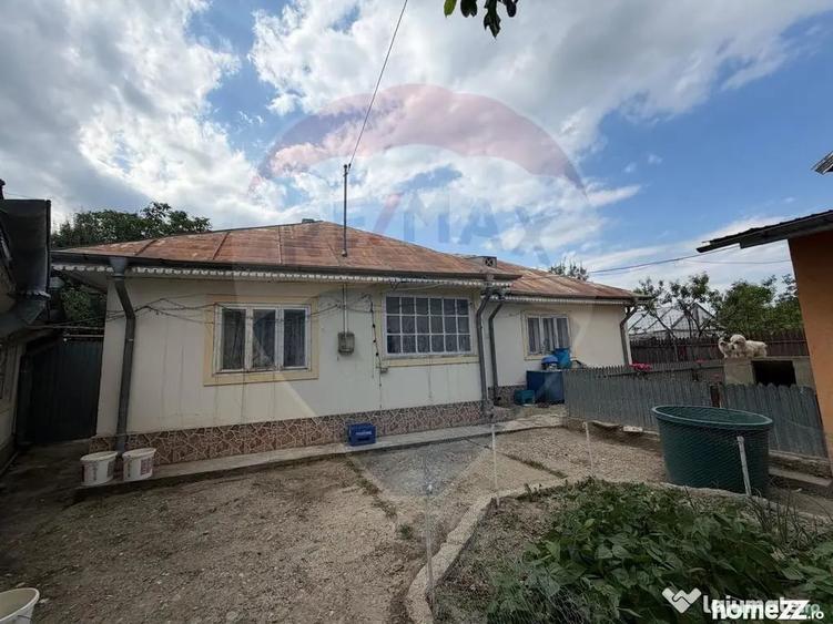 Casă cu 5 camere cu Teren 1513 Mp în Câmpineanca
